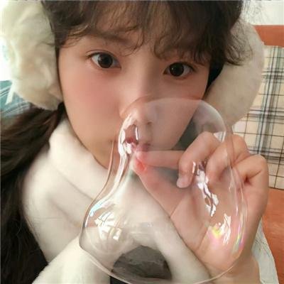 深夜中的企鹅